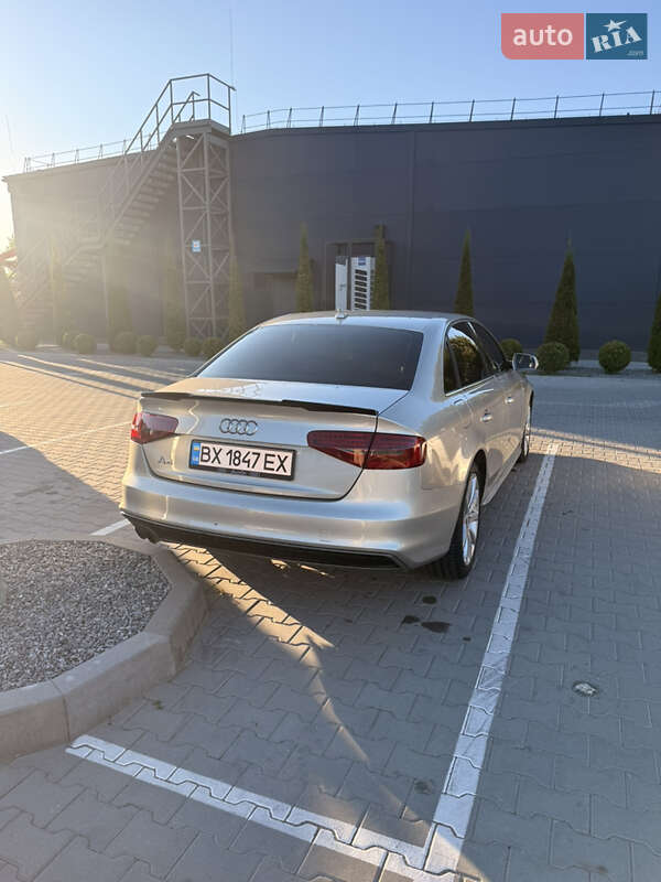 Седан Audi A4 2013 в Калиновке