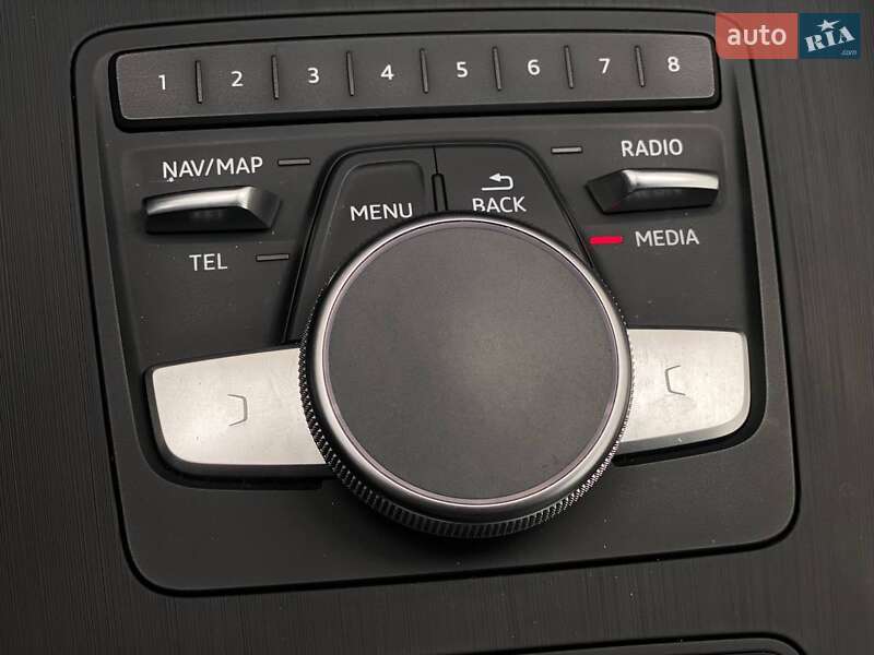 Универсал Audi A4 2018 в Киеве