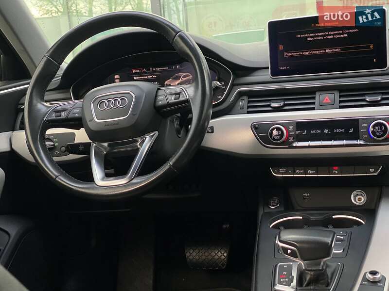 Универсал Audi A4 2018 в Киеве