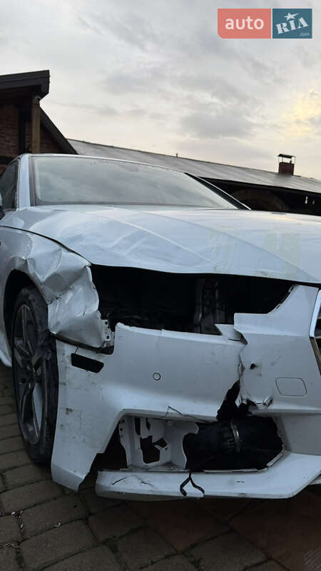 Седан Audi A4 2016 в Львові