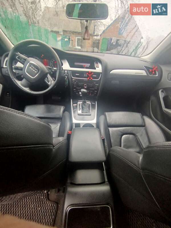 Седан Audi A4 2010 в Кагарлыке