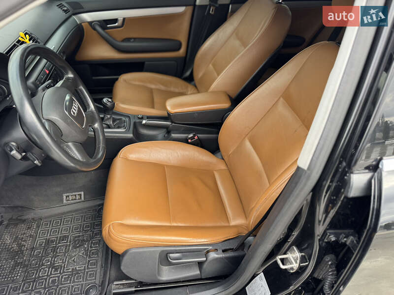 Седан Audi A4 2005 в Звягеле