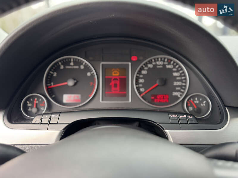 Седан Audi A4 2005 в Звягеле