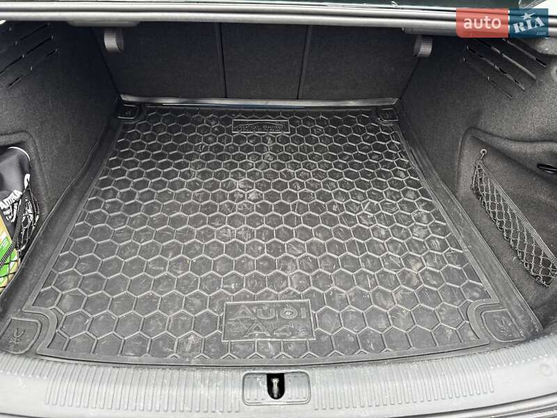 Седан Audi A4 2017 в Києві