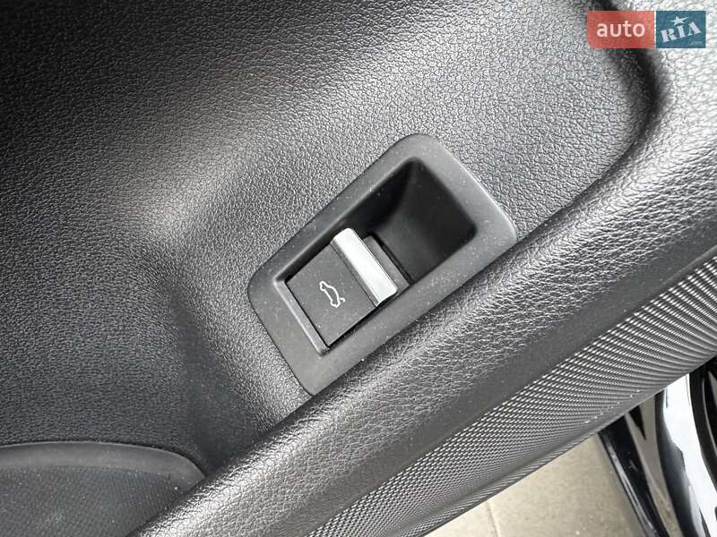 Седан Audi A4 2017 в Києві