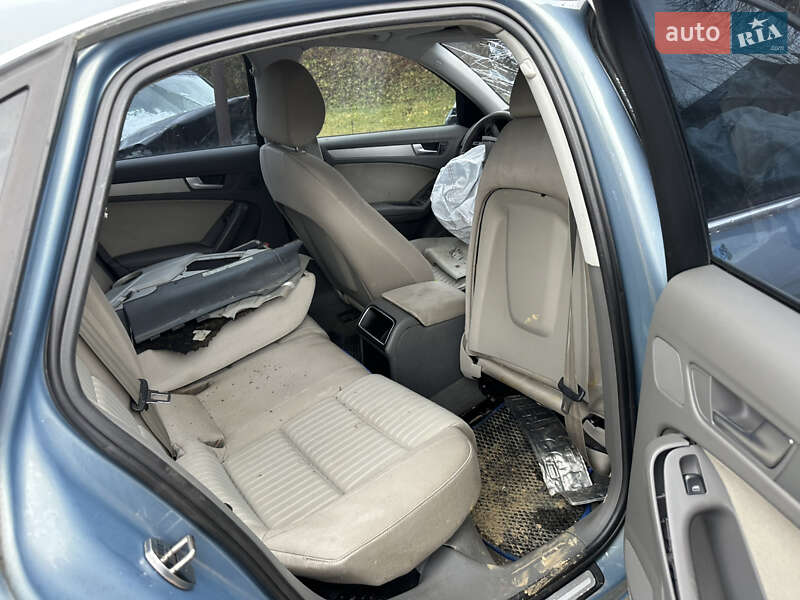 Седан Audi A4 2008 в Білі Ослави