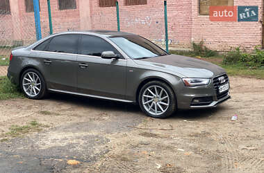 Седан Audi A4 2014 в Бердичеві