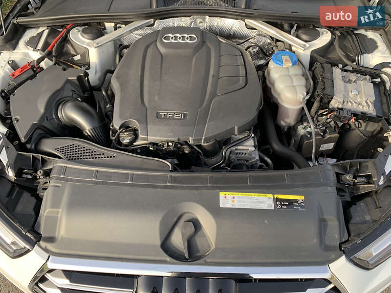 Седан Audi A4 2016 в Львове