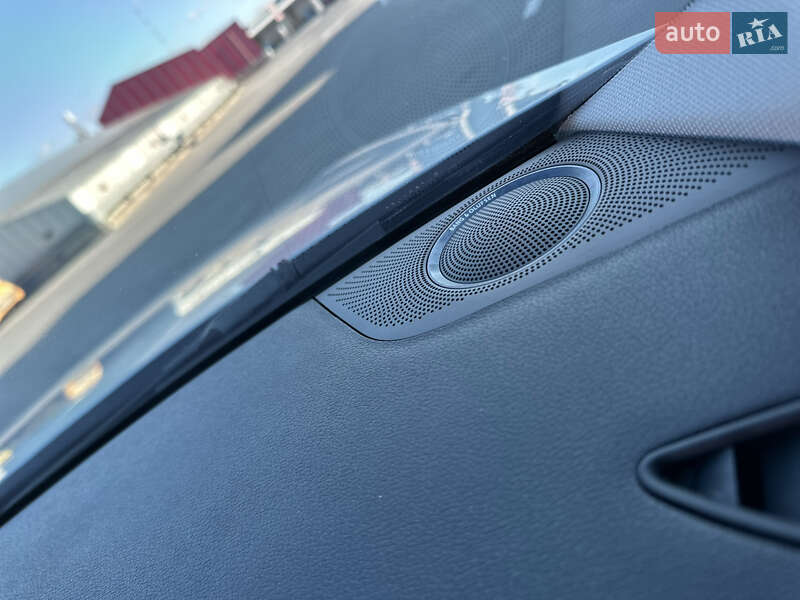 Седан Audi A4 2013 в Киеве