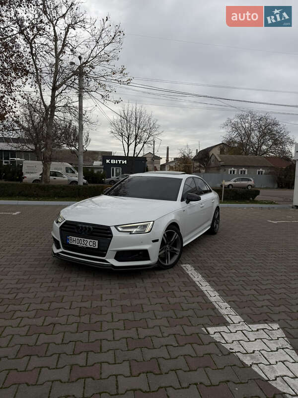 Седан Audi A4 2018 в Одесі