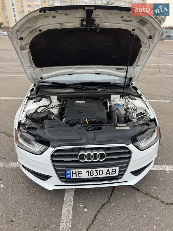 Седан Audi A4 2013 в Николаеве