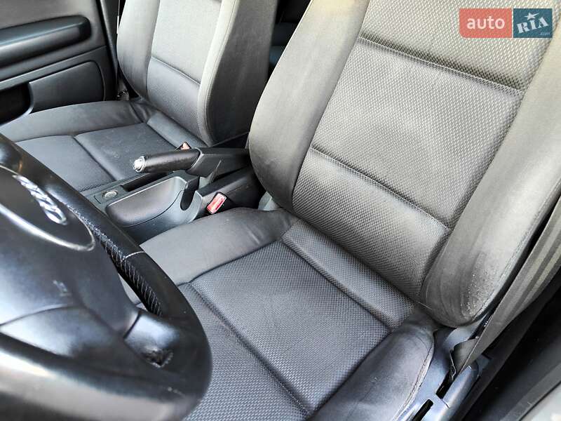 Універсал Audi A4 2004 в Києві