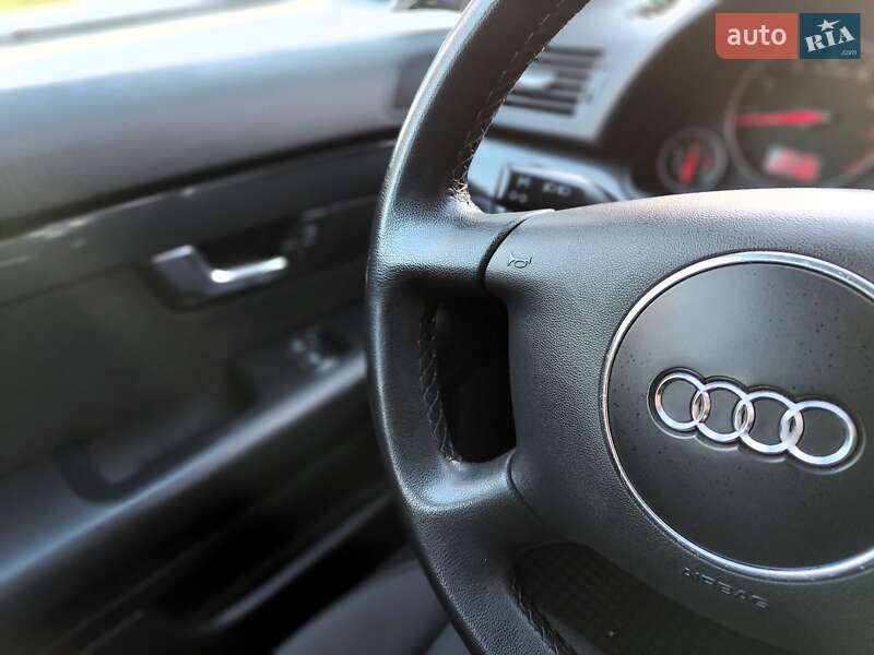 Універсал Audi A4 2004 в Києві
