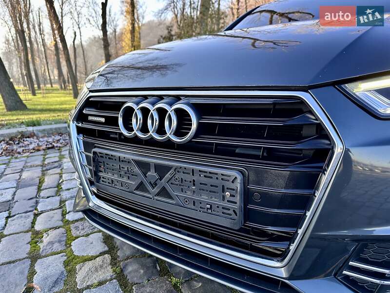 Седан Audi A4 2018 в Киеве