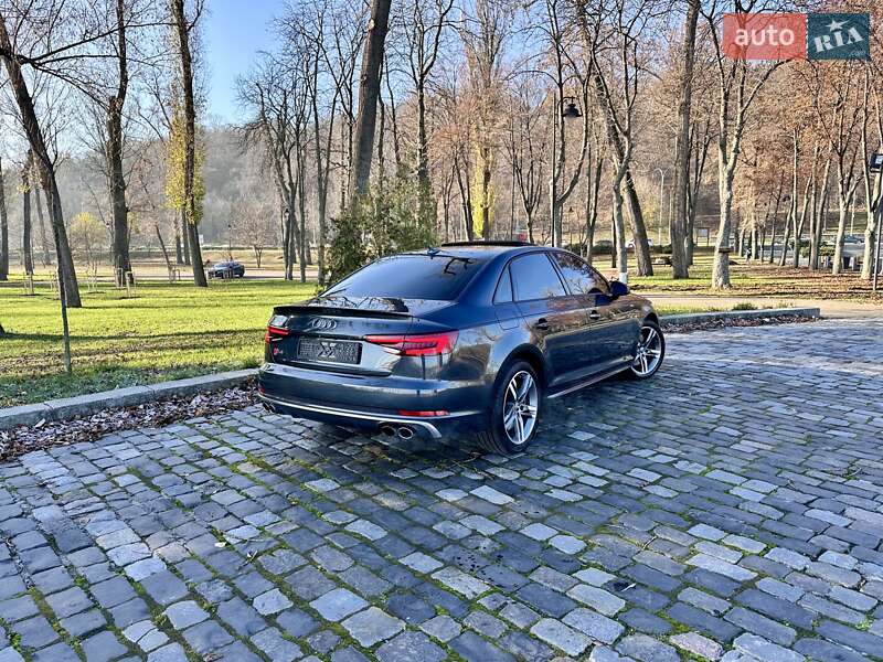 Седан Audi A4 2018 в Киеве