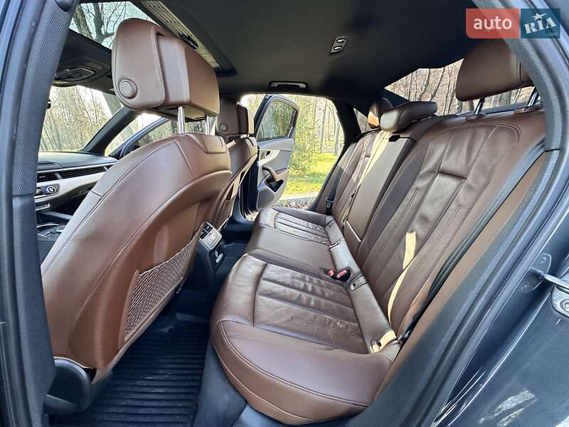 Седан Audi A4 2018 в Киеве