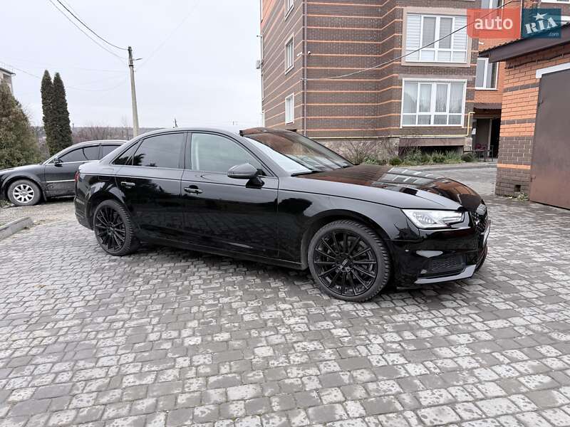 Седан Audi A4 2019 в Тернополе