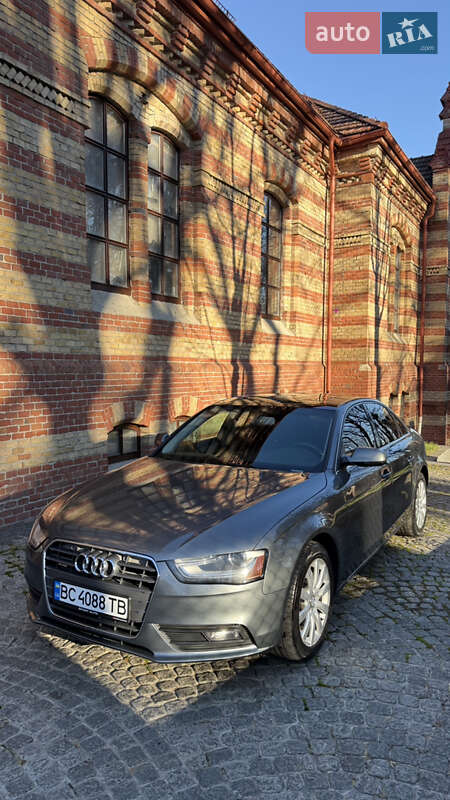 Седан Audi A4 2012 в Львове фото Седан Audi A4 2012 в Львове