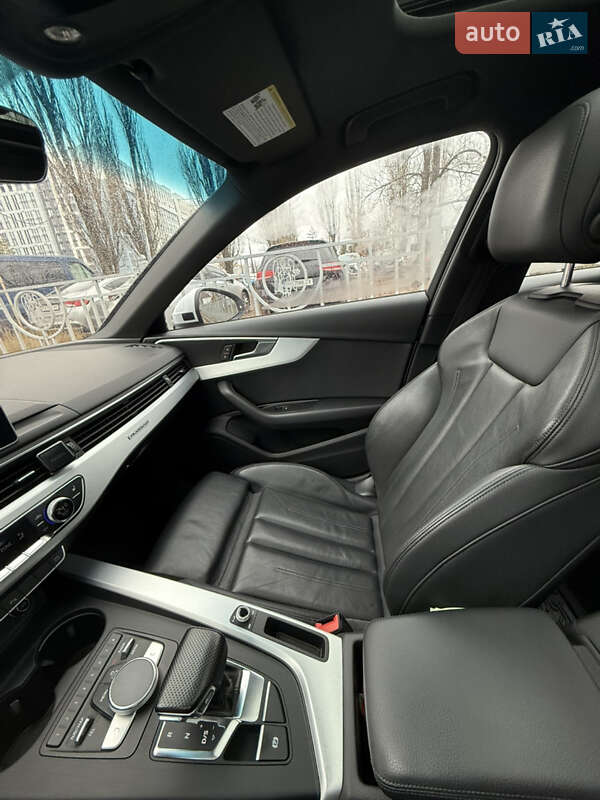 Седан Audi A4 2016 в Киеве