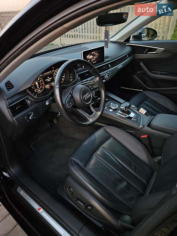 Седан Audi A4 2018 в Киеве