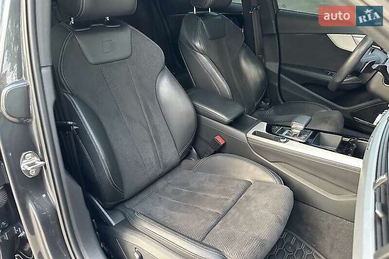 Седан Audi A4 2020 в Львове