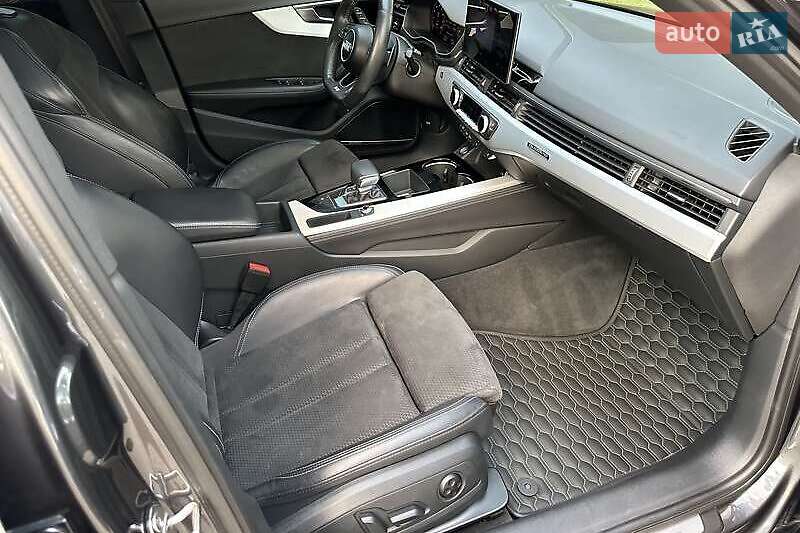 Седан Audi A4 2020 в Львове