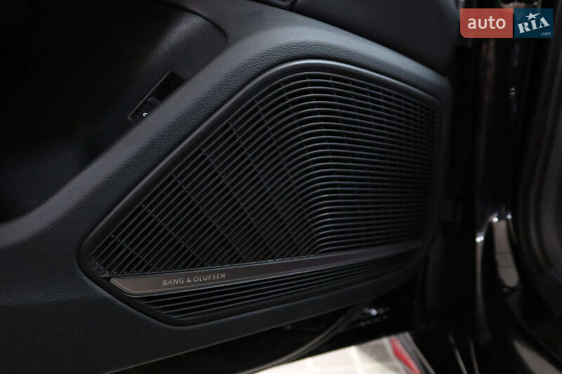 Седан Audi A4 2022 в Киеве