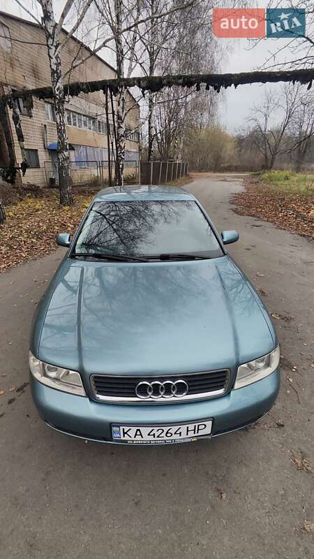Седан Audi A4 1999 в Глевахе