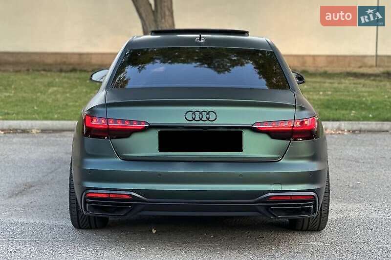 Седан Audi A4 2020 в Львове