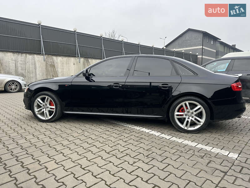 Седан Audi A4 2015 в Ивано-Франковске