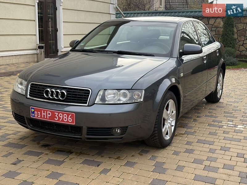 Седан Audi A4 2004 в Могилев-Подольске