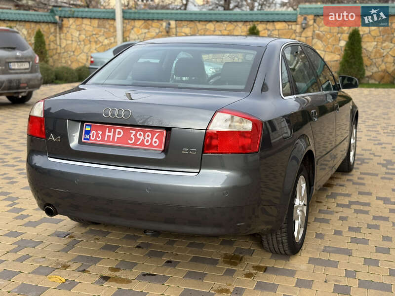 Седан Audi A4 2004 в Могилев-Подольске