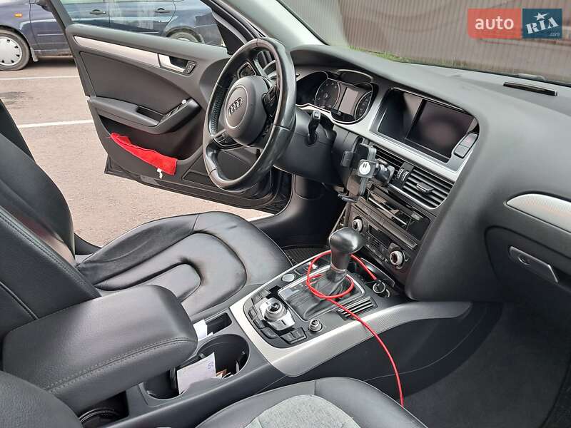 Седан Audi A4 2015 в Умани