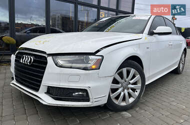 Седан Audi A4 2015 в Львове