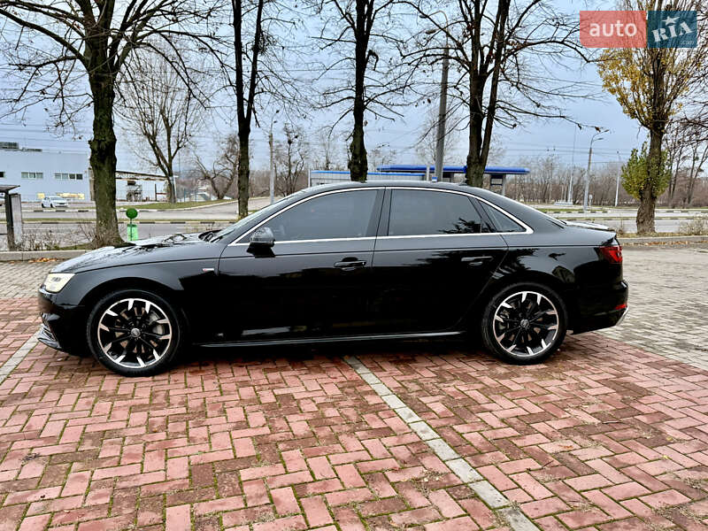 Седан Audi A4 2019 в Харкові