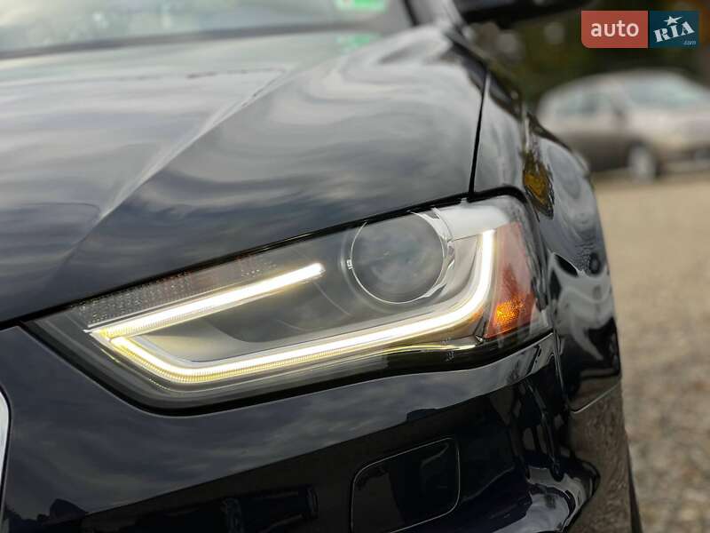Седан Audi A4 2015 в Стрию