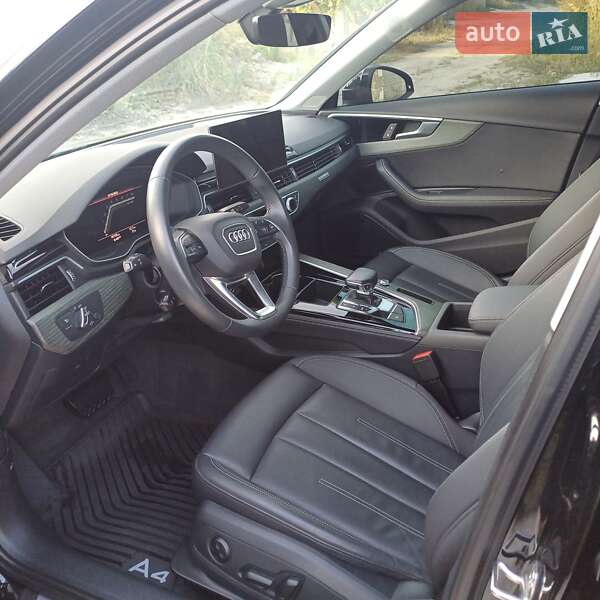Седан Audi A4 2022 в Ірпені