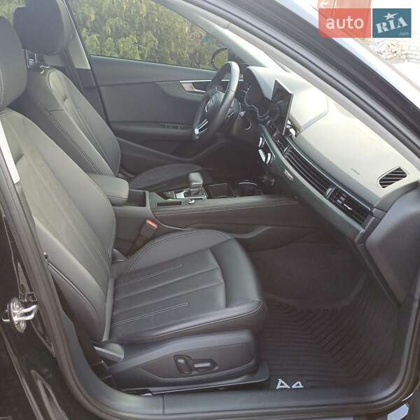 Седан Audi A4 2022 в Ірпені