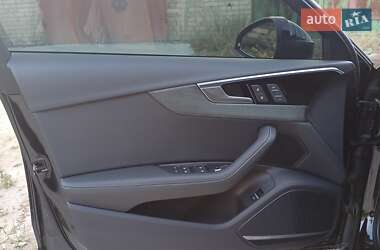 Седан Audi A4 2022 в Ірпені