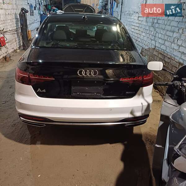 Седан Audi A4 2022 в Ірпені