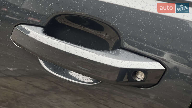 Седан Audi A4 2016 в Львове