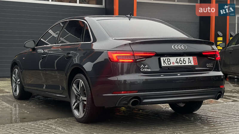 Седан Audi A4 2016 в Львове