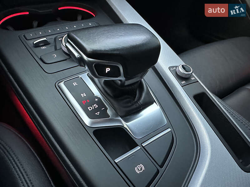 Седан Audi A4 2016 в Дніпрі