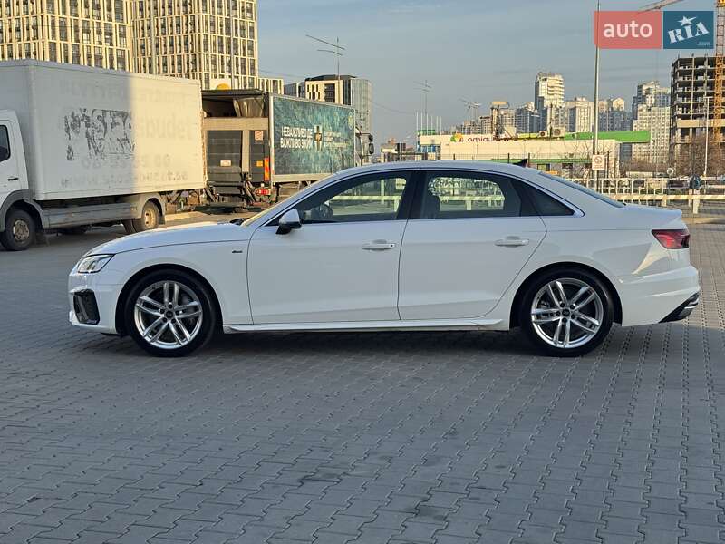 Седан Audi A4 2024 в Києві