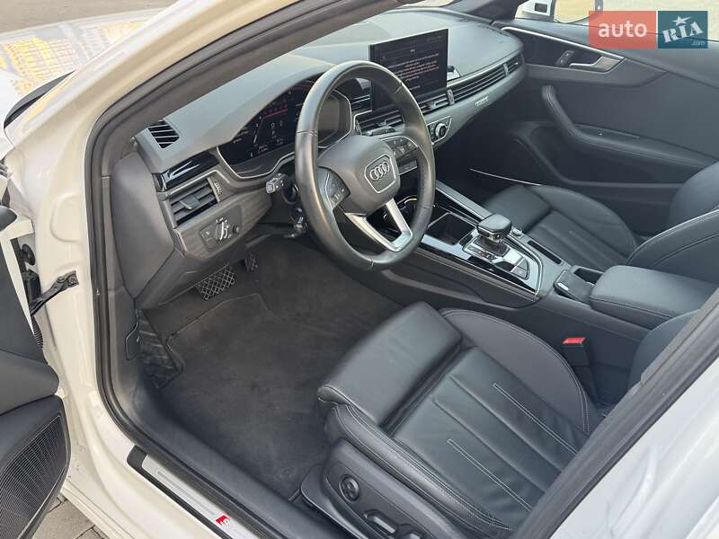 Седан Audi A4 2024 в Києві