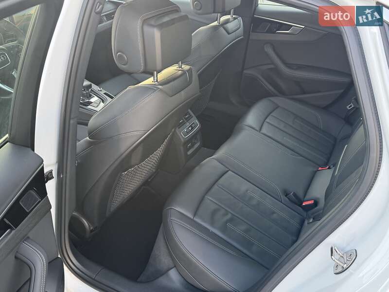Седан Audi A4 2024 в Києві