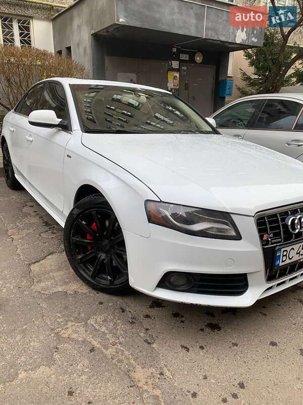 Седан Audi A4 2011 в Черкассах