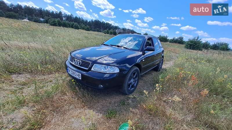 Універсал Audi A4 2000 в Вараші