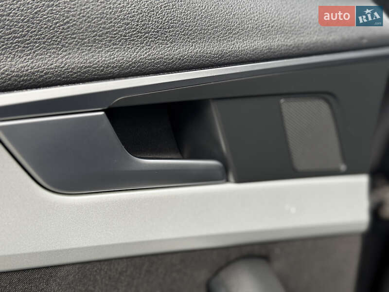 Универсал Audi A4 2018 в Стрые