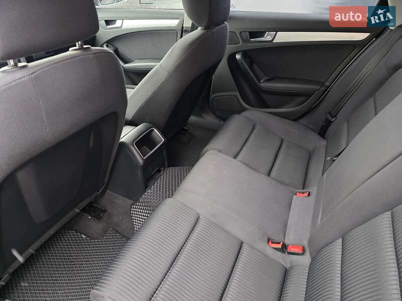 Седан Audi A4 2008 в Тернополе